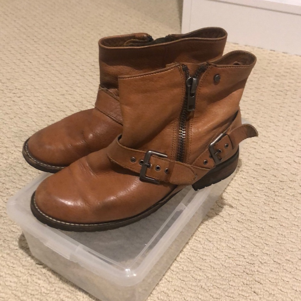 DV Moto bootie
